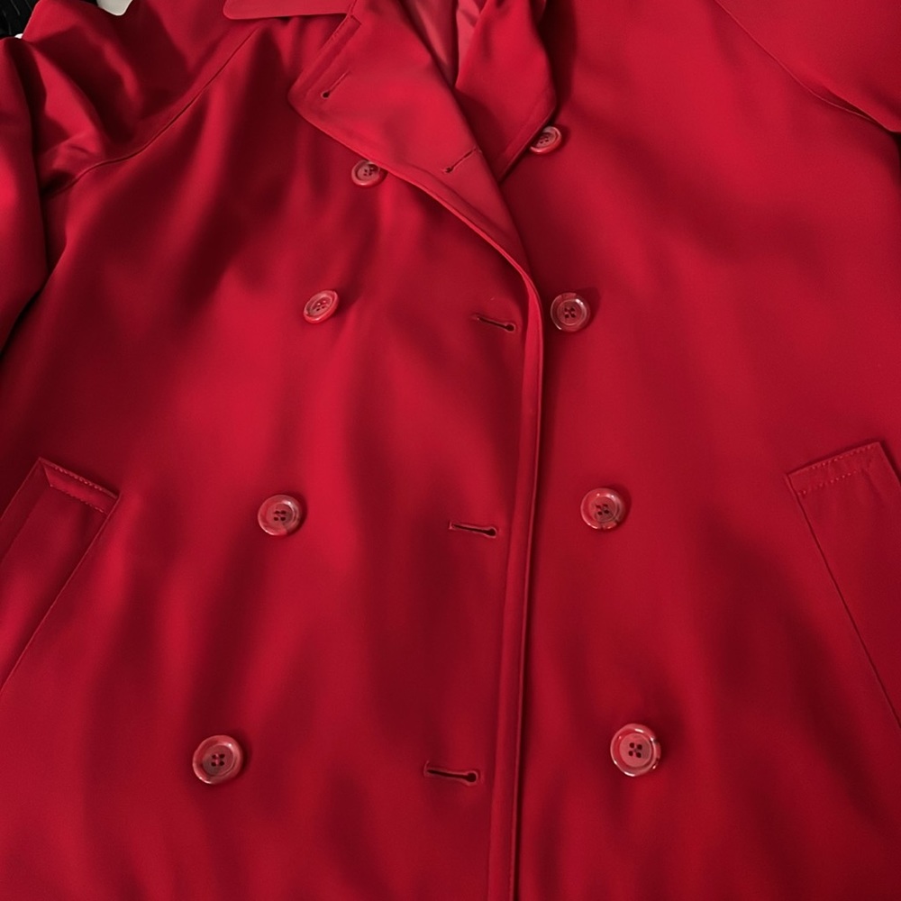 Gallery Red Trench coat size 6P - Picture 13 of 13